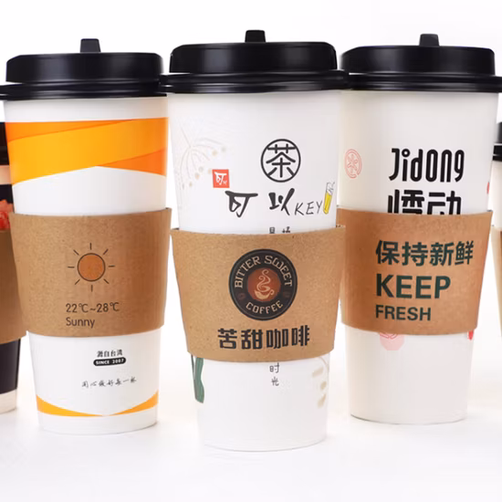 Hersteller kundenspezifische PLA-beschichtete Einweg-Kaffeetasse 6 8 12 16oz Weihnachtspapierbecher Weihnachtsdekoration Geschirr Pappbecher